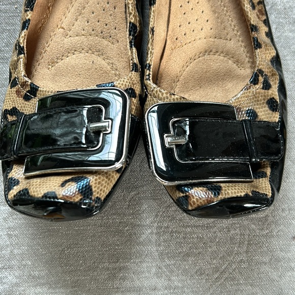 Leopard print and black flats. - Picture 2 of 9